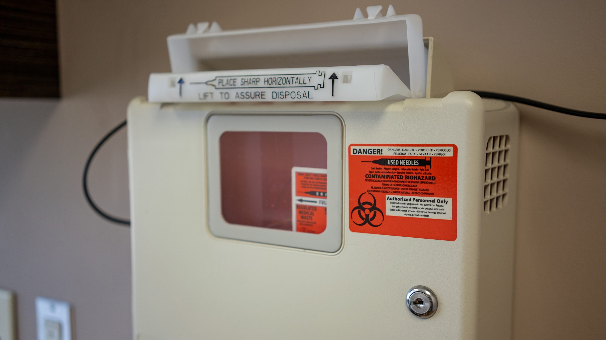 Wall Mounted Sharps Container